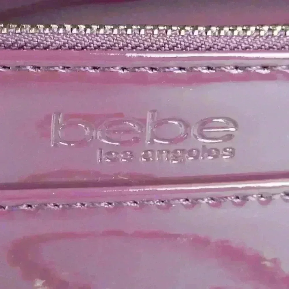 COPY - Bebe Womens Dana Embossed Crossbody Bag NWT $69 - Picture 7 of 8